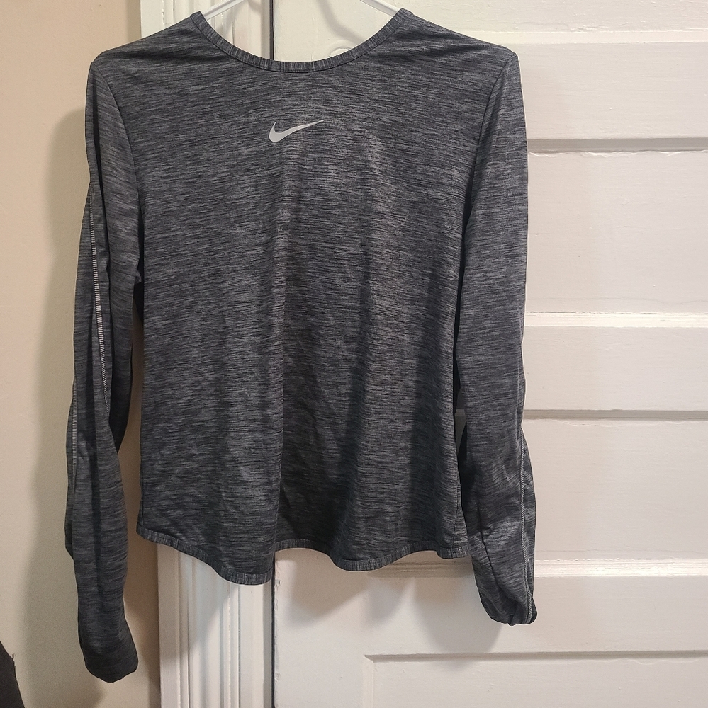 Nike Women's Charcoal Heather Long Sleeve Tee